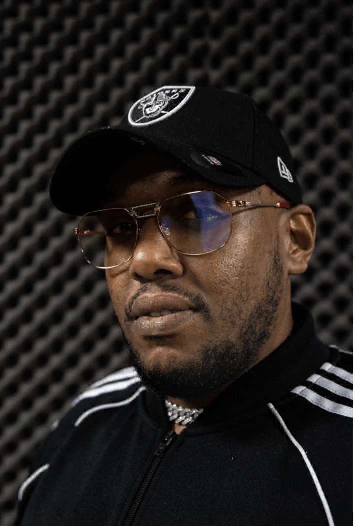 Portrait de l'artiste Babakam