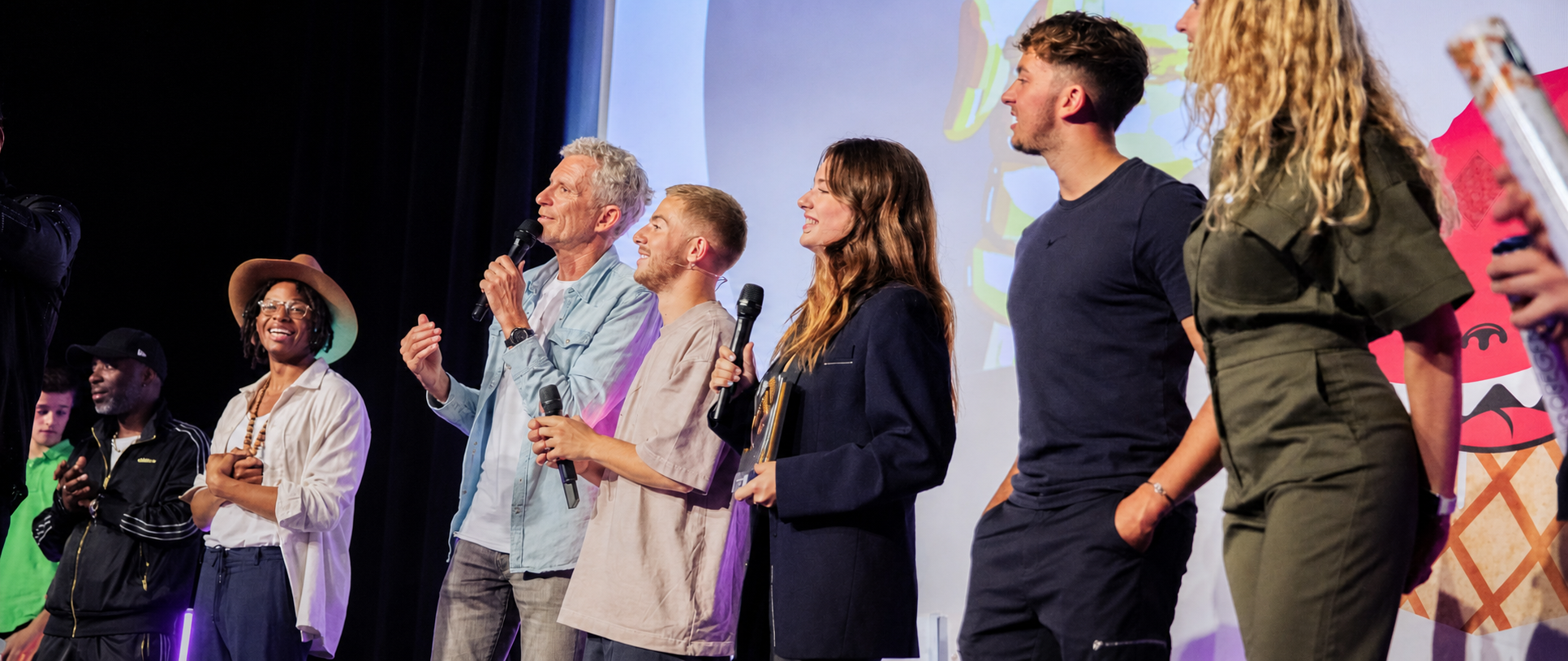 Le jury des Studytracks Awards sur la scène de la Seine Musicale