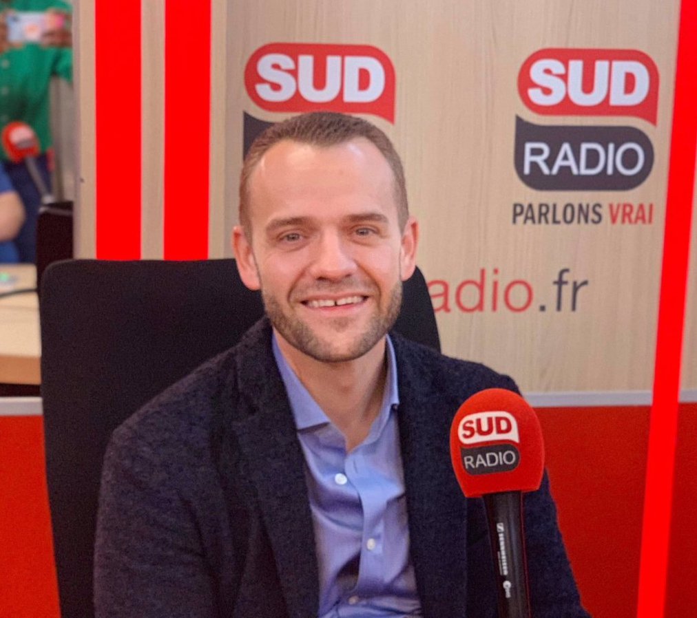 Alexandre Houpert en interview dans les studios de Sud Radio